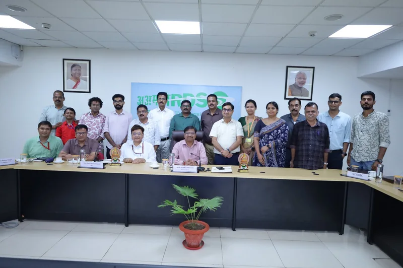 केरल के मीडिया प्रतिनिधिमंडल ने किया आरडीएसओ का दौरा, अत्याधुनिक रेलवे प्रौद्योगिकियों एवं नवाचारों से हुए…